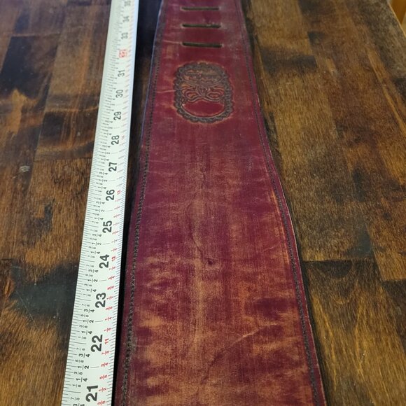 Hand-Carved Leather & Wildebeest Guitar Strap by Slickbald Customs - Picture 4 of 8